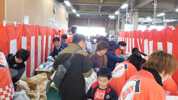 イナミ ふとん倉庫市3